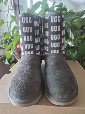UGG Short Logo Suede Boots in Olive Green and Tan